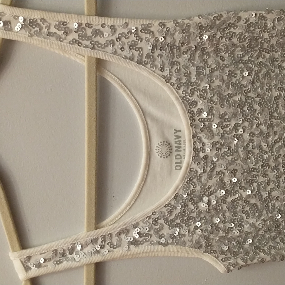 Old Navy Sequined Tank - Size XS - Picture 3 of 8